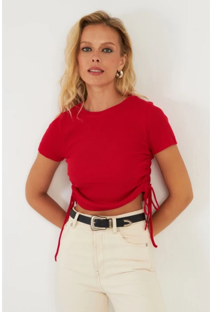 Kadın Kırmızı Yanları Büzgülü Kaşkorse Bluz AYD355