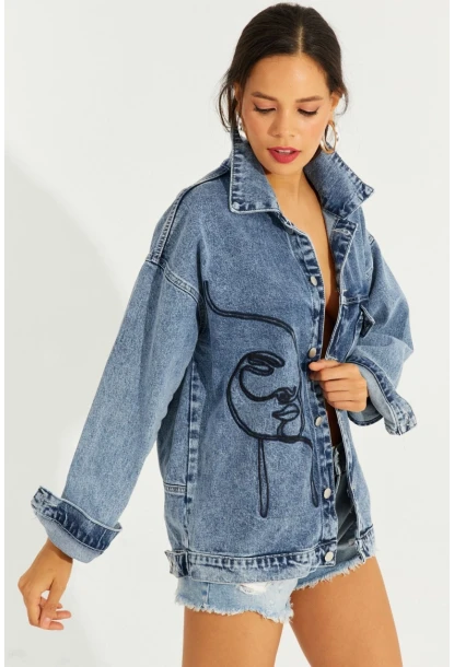 Kadın Mavi Nakışlı Kot Ceket İS801