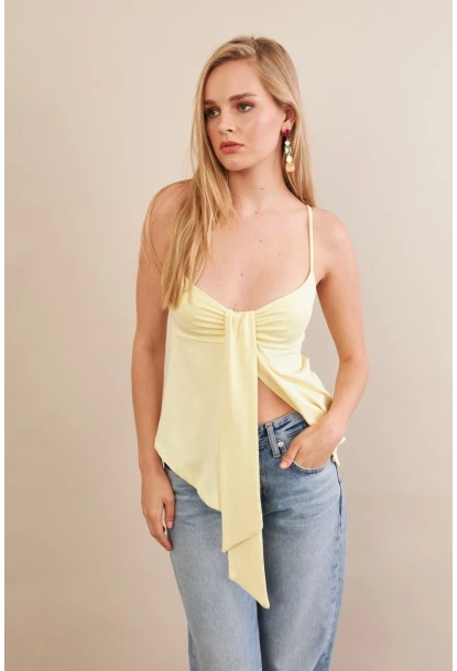Kadın Sarı Büzgülü Asimetrik Bluz ZH172