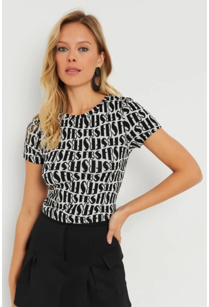 Kadın Sırt Dekolteli Crop Bluz Siyah-Beyaz AYD271