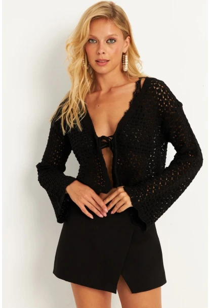 Kadın Siyah Ajurlu Triko Hırka YV248