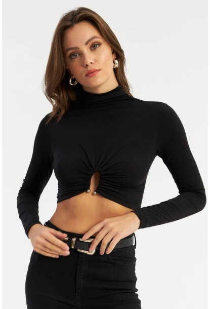 Kadın Siyah Aksesuarlı Crop Bluz EY2944