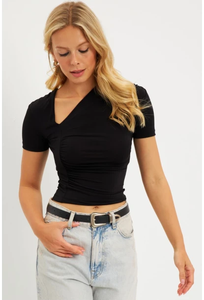 Kadın Siyah Asimetrik Yaka Büzgülü Bluz YZ1081