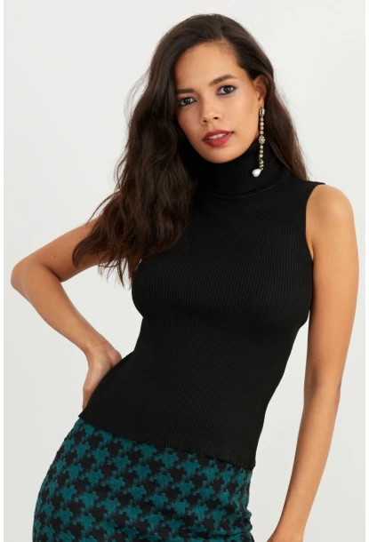 Kadın Siyah Balıkçı Bluz YV97