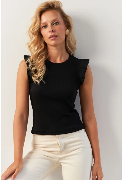 Kadın Siyah-Beyaz İkili Omuz Fırfırlı Bluz MK25