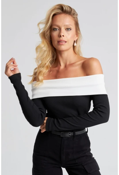 Kadın Siyah-Beyaz Madonna Yaka Kaşkorse Bluz EY2665