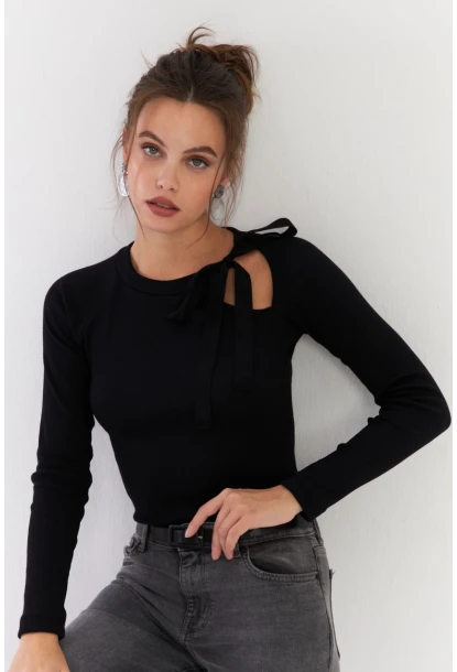 Kadın Siyah Boyun Bağlamalı Kaşkorse Bluz EY2930