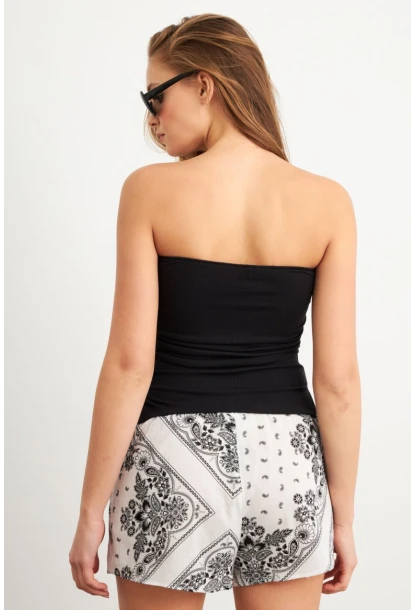 Kadın Siyah Büzgülü Straplez Bluz LPP1308