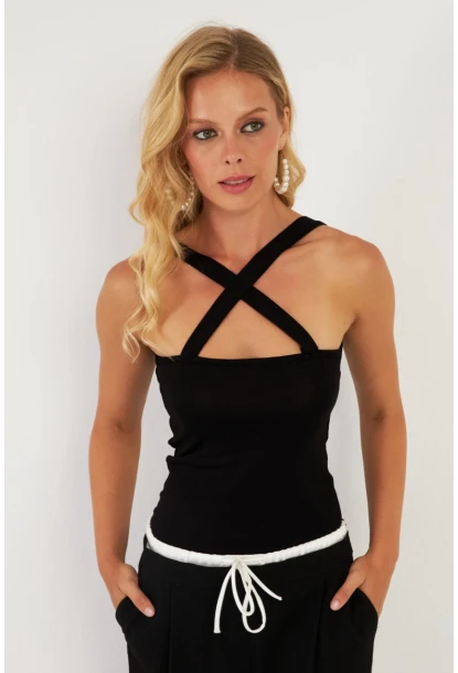 Kadın Siyah Çapraz Yaka Bluz EY2846