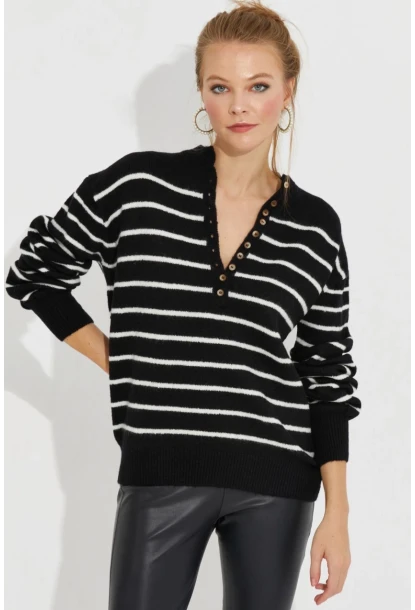 Kadın Siyah Çizgili Triko Kazak SMT219