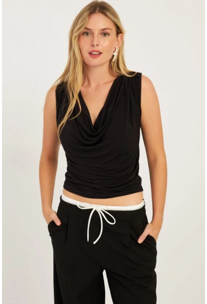 Kadın Siyah Degaje Yaka Bluz YZ1020