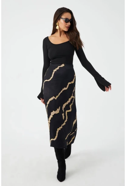 Kadın Siyah Desenli Saten Etek CAR1060