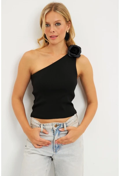 Kadın Siyah Gül Aksesuarlı Triko Bluz ET02