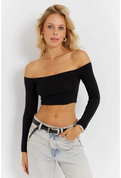 Kadın Siyah Kare Yaka Crop Bluz CG364