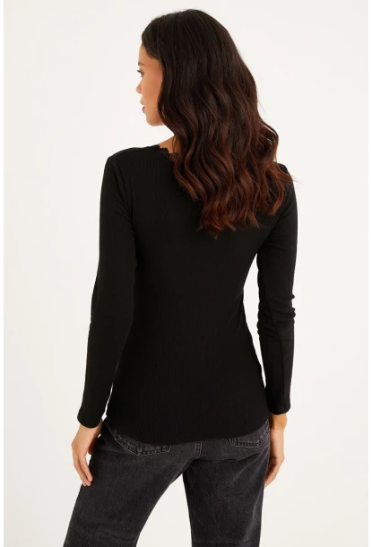 Kadın Siyah Kare Yaka Dantelli Kaşkorse Bluz Yİ2366