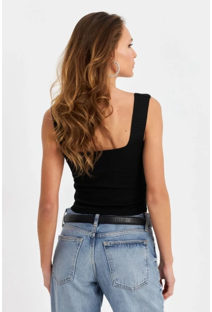 Kadın Siyah Kare Yaka Triko Bluz SE8