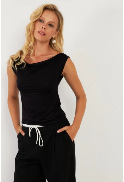 Kadın Siyah Kayık Yaka Bluz LPP1288