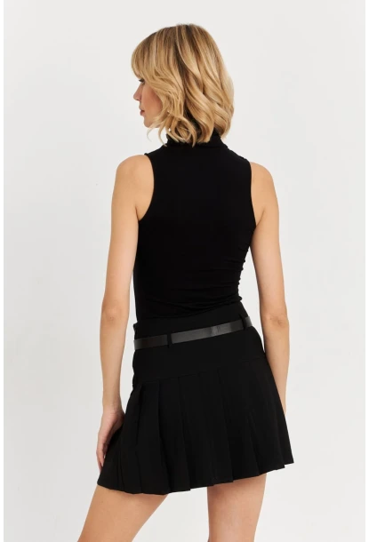 Kadın Siyah Kemerli Pilili Mini Etek ELA6024