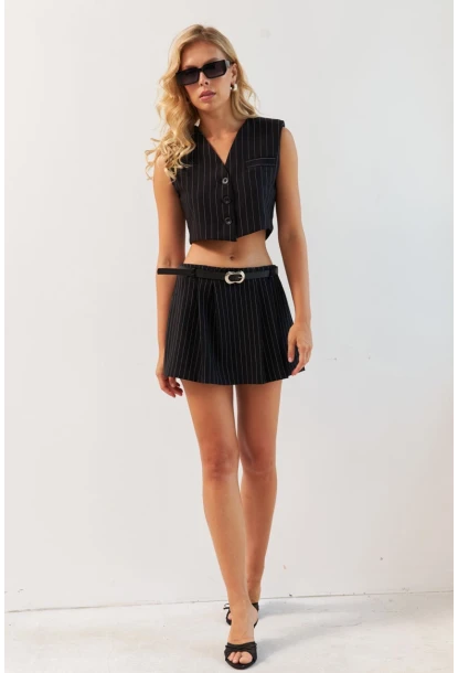 Kadın Siyah Kemerli Şort Etek TW60237