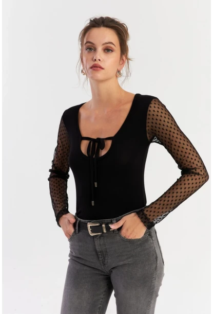 Kadın Siyah Kolları Tül Bluz EY2917