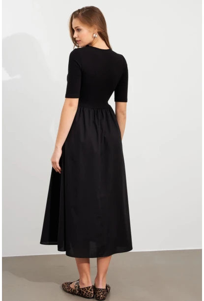 Kadın Siyah Kontrast Kumaşlı Midi Elbise MDMR457