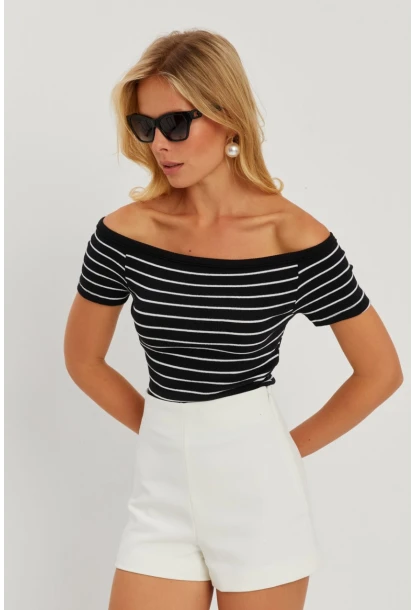 Kadın Siyah Madonna Yaka Çizgili Kaşkorse Bluz AYD311