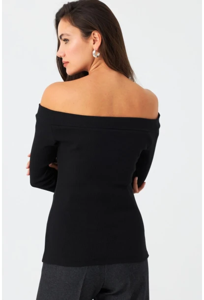 Kadın Siyah Madonna Yaka Kaşkorse Bluz TF40