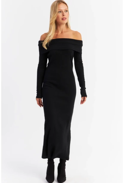 Kadın Siyah Madonna Yaka Kaşkorse Maxi Elbise HOL1