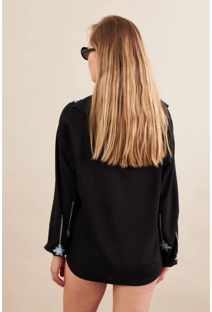 Kadın Siyah Nakışlı Bluz MPC1345