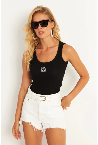 Kadın Siyah Nakışlı Kaşkorse Bluz MK17