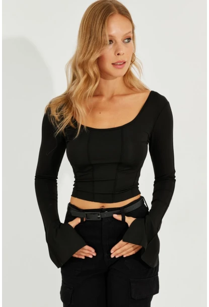 Kadın Siyah Ön Arka U Crop Bluz CG302