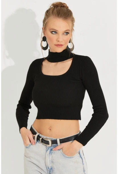 Kadın Siyah Pencereli Triko Crop Bluz EA230012