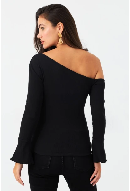 Kadın Siyah Prenses Kol Kaşkorse Bluz TF34