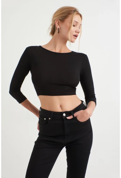 Kadın Siyah Sırt Dekolteli Bağlamalı Crop Bluz EY1037