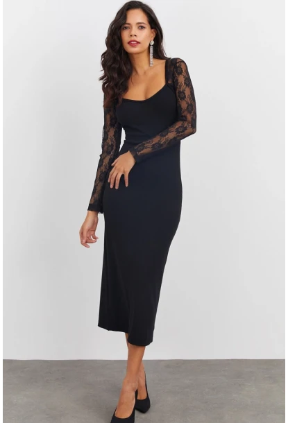 Kadın Siyah Sırtı Dantel Midi Elbise EY2485