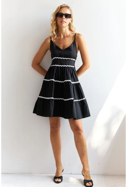 Kadın Siyah Sırtı Gipeli Biyeli Midi Elbise SF12791