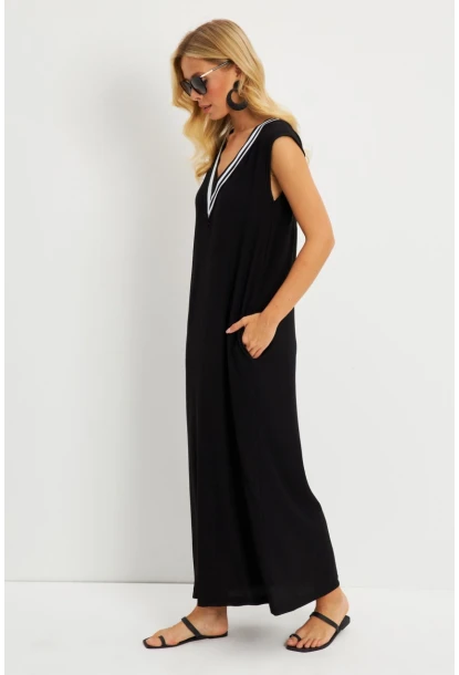 Kadın Siyah V Yaka Bloklu Maxi Elbise EY2779