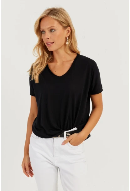 Kadın Siyah V Yaka Salaş T-Shirt LPP1271