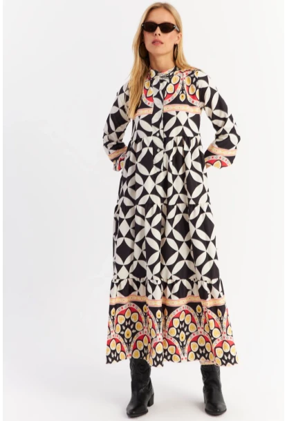 Kadın Siyah Volanlı Desenli Maxi Elbise MYLE14