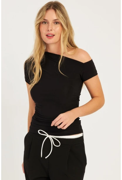 Kadın Siyah Yanları Büzgülü Bluz YZ1017