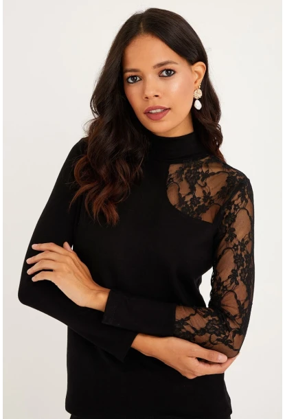 Kadın Siyah Yarım Balıkçı Dantelli Bluz BK1276