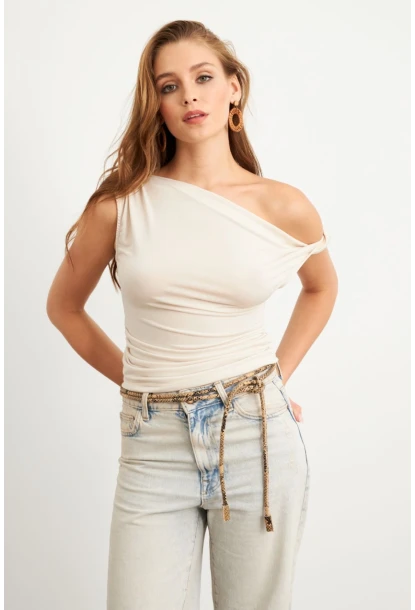 Kadın Vanilya Asimetrik Kol Bluz VA100