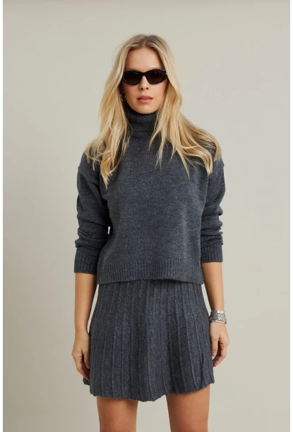 Kadın Antrasıt Pileli Etekli Alt Üst Takım ELT12001