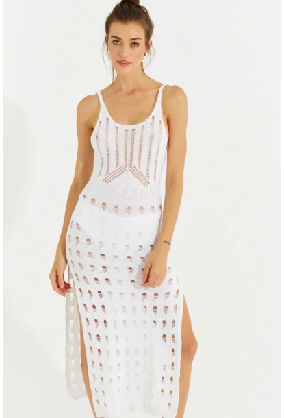 Kadın Beyaz Ajurlu Triko Maxi Elbise SF2504