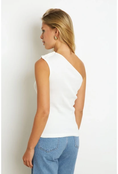 Kadın Beyaz Düğme Detaylı Kaşkorse Bluz EY2711