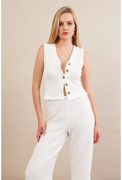 Kadın Beyaz Gofre Yelek Pantalon Takım FLU330