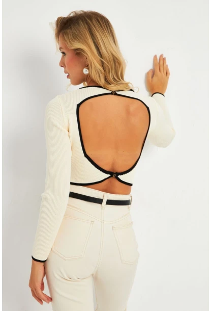 Kadın Beyaz-Siyah Sırtı Açık Bluz YV270