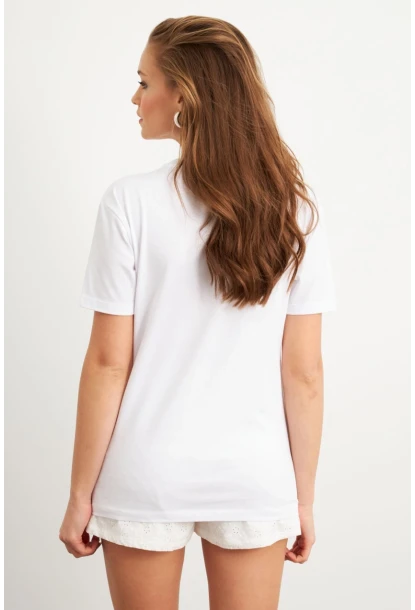 Kadın Beyaz-Yeşil Baskılı Pijama T-Shirt AYD411