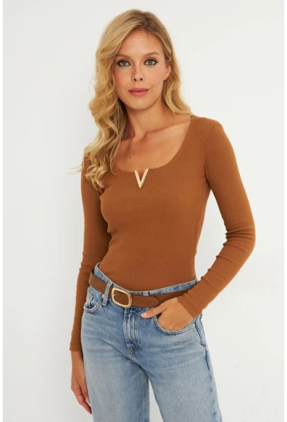 Kadın Camel Aksesuarlı Kaşkorse Bluz RLO17