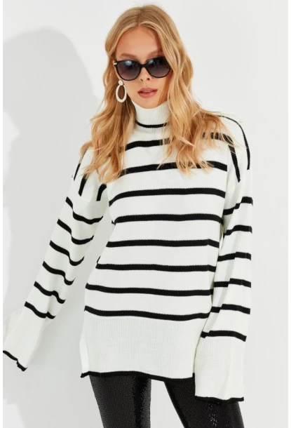 Kadın Ekru Balıkçı Yaka Çizgili Kazak Q976